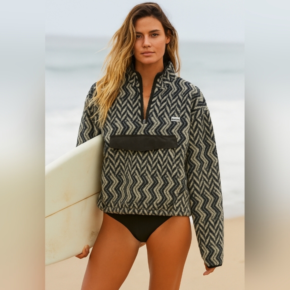 Rip Curl Pullover Sweatshirt - Picture 1 of 7